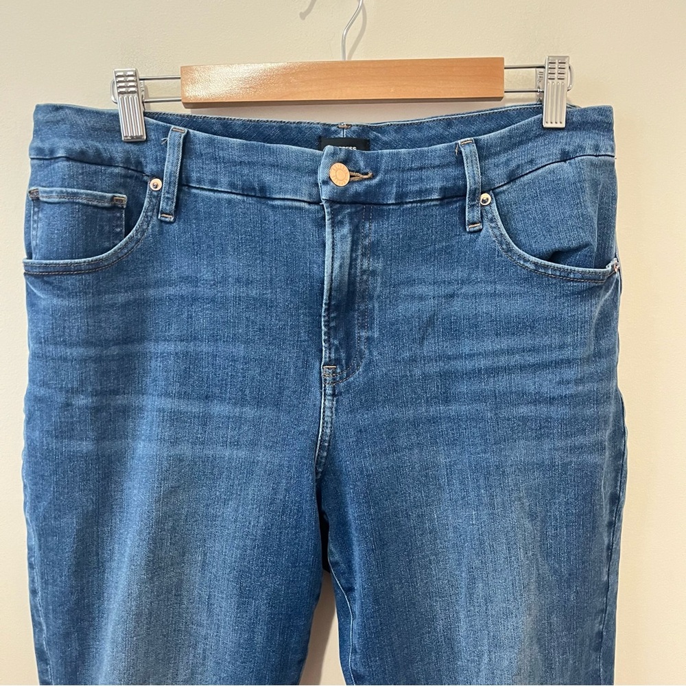 Express Mid Rise Medium Wash FlexX Cropped Skinny Jeans Size Large 12 14 16 - Picture 5 of 9
